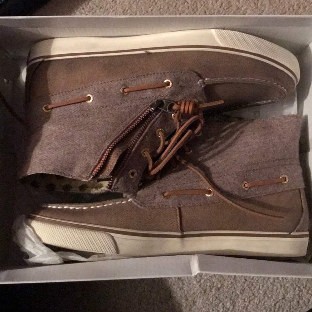 Betty zip burnished sperrys